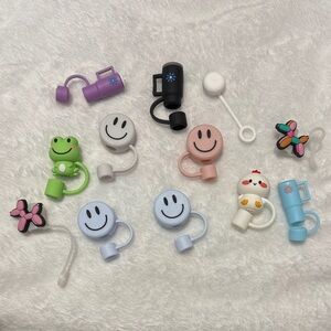 Assorted straw toppers